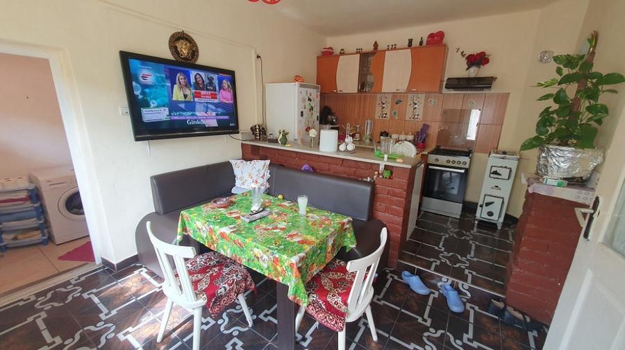 Casă cu 2 camere cu Teren 1199 Mp în Aradul Nou