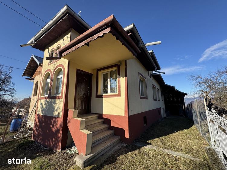 Casă cu 3 camere cu Teren 1709 Mp în Mioarele