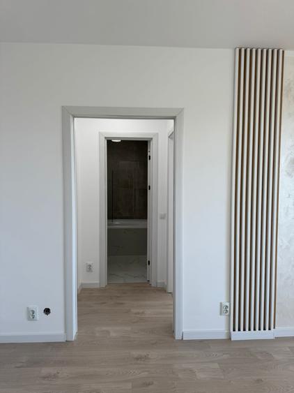 Apartament cu 2 camere semidecomandat în Grivița