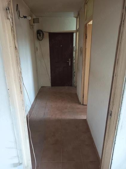 Apartament cu 2 camere nedecomandat în Central