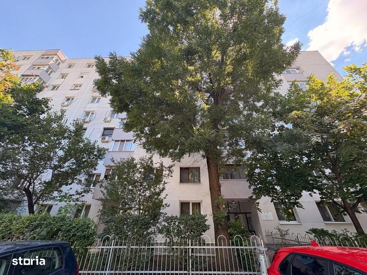 Apartament cu 3 camere în Fizicienilor