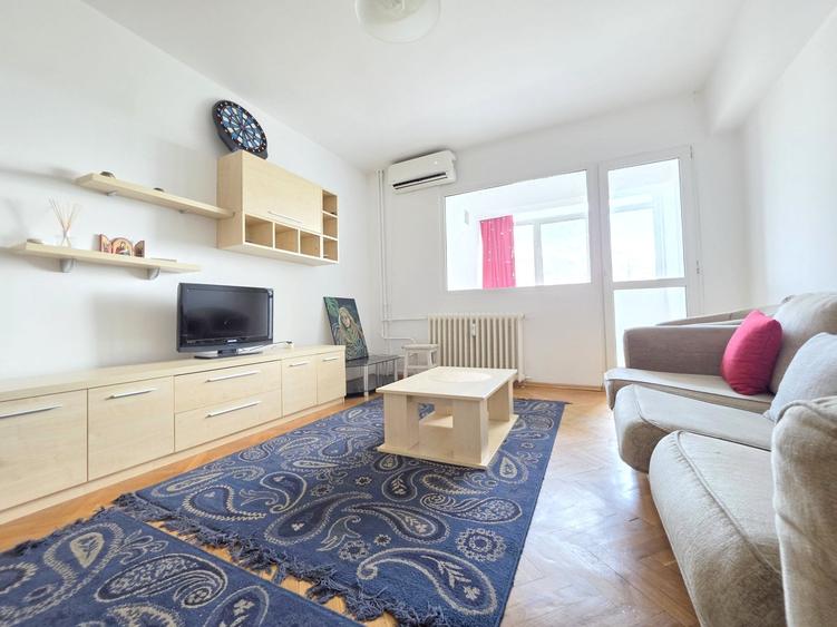 Apartament cu 4 camere decomandat în Pantelimon