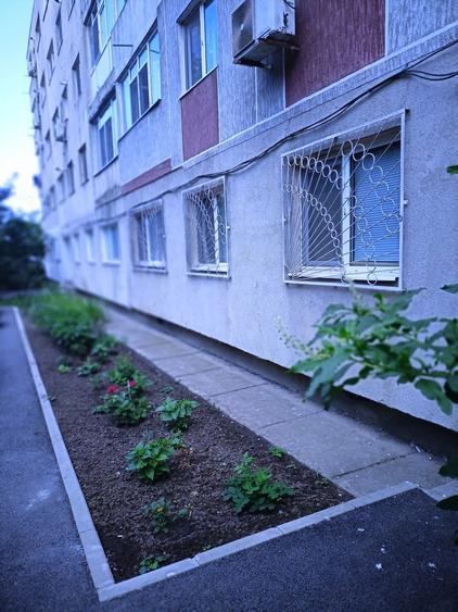 Apartament cu 2 camere decomandat în CET
