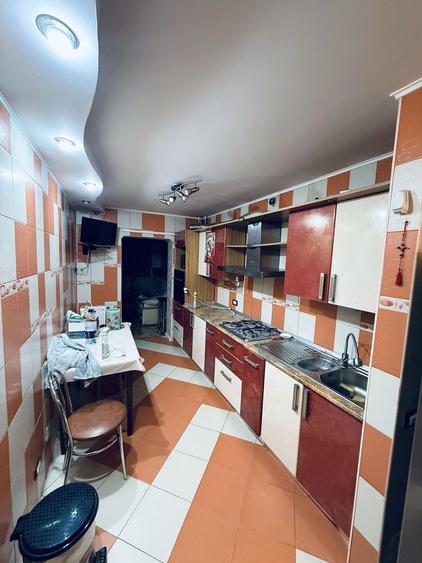 Apartament cu 4 camere decomandat în Obor