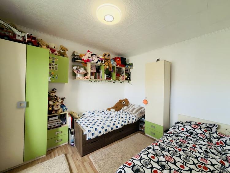 Apartament cu 2 camere nedecomandat, mobilat în Dâmbovița