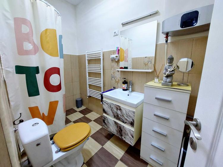 Apartament cu 2 camere nedecomandat în Central