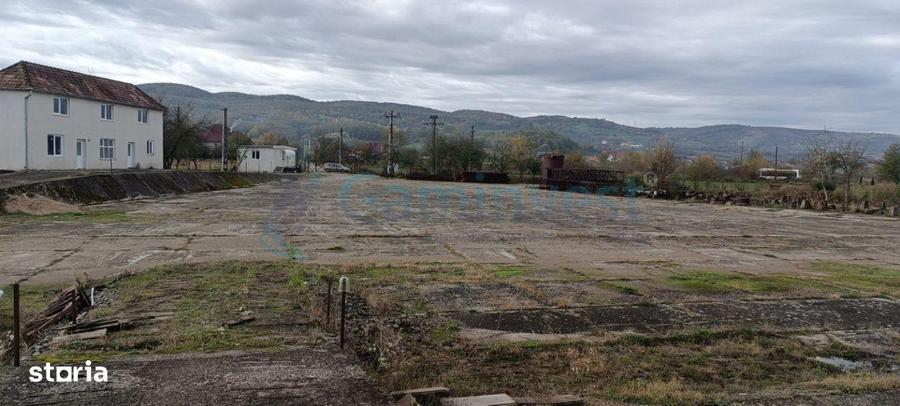 Spațiu comercial, de 1,680 mp, în Vadu Crișului