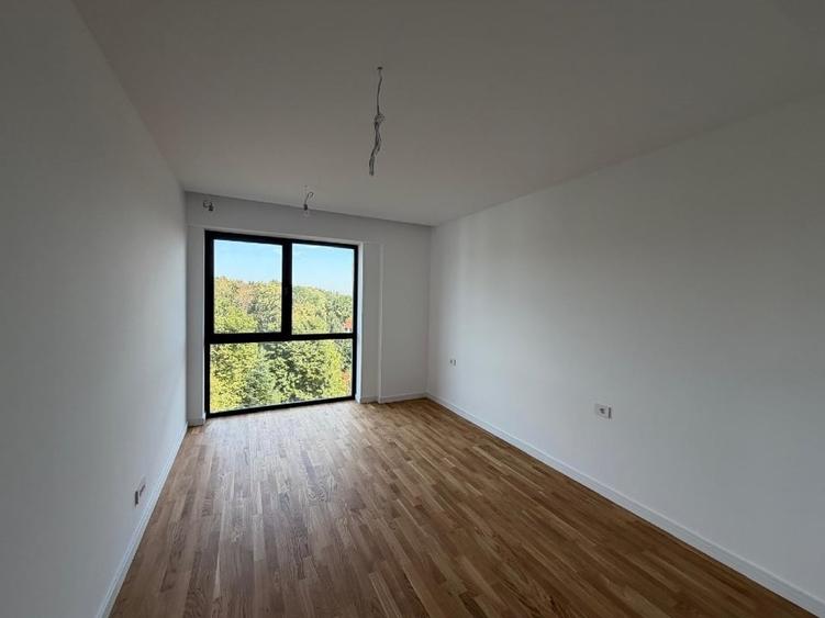 Apartament cu 3 camere decomandat în Pipera