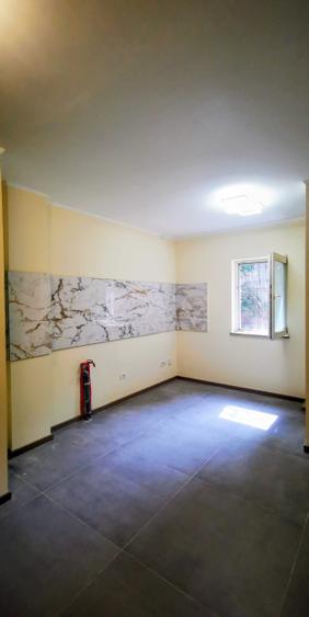 Apartament cu 3 camere decomandat în Complex Studențesc