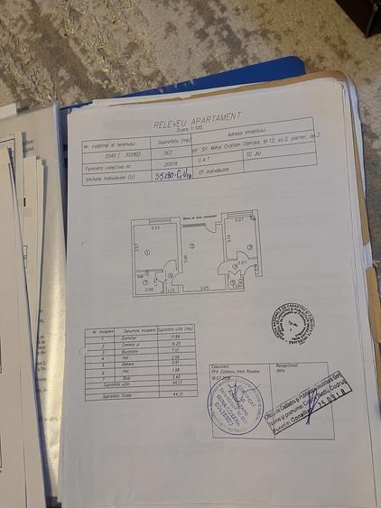 Apartament cu 2 camere semidecomandat în Grivița