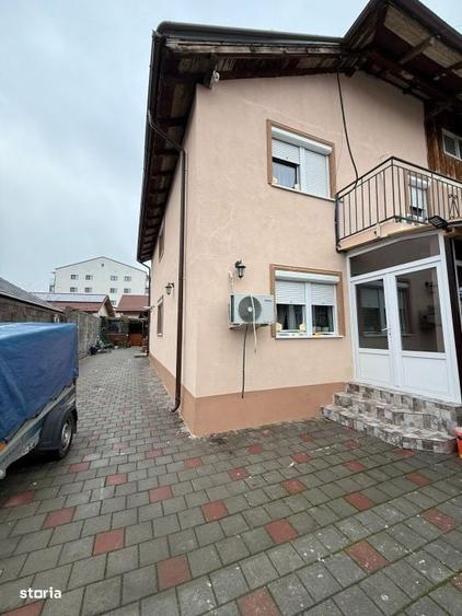 Casă cu 4 camere cu Teren 260 Mp în Central