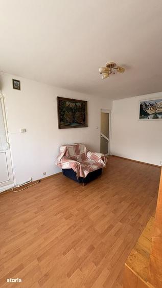 Apartament cu 2 camere decomandat în Exterior Vest