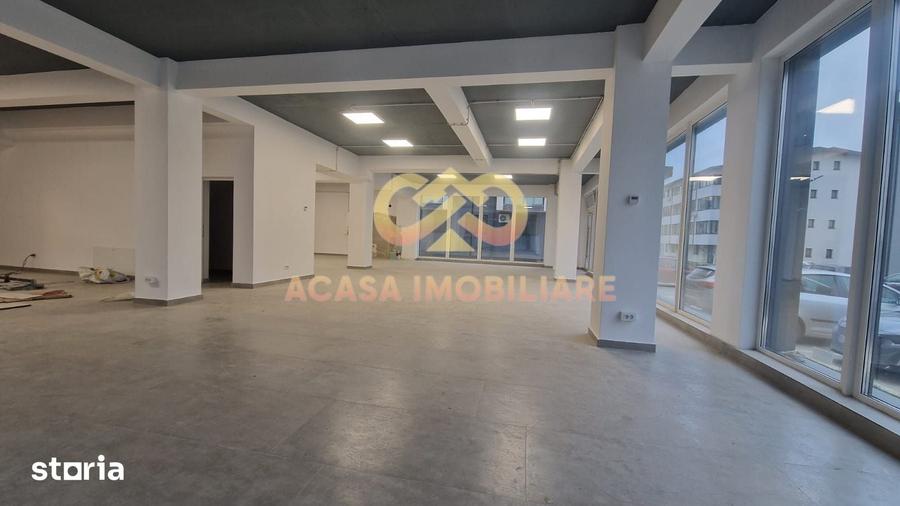 Spațiu comercial, de 277 mp, în Miroslava