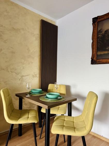 Apartament cu 2 camere decomandat în Lipovei