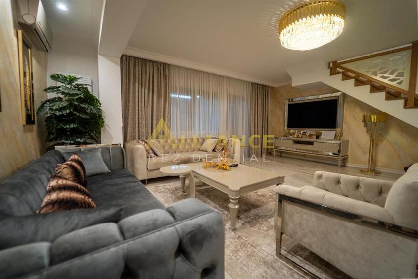 Casă cu 7 camere cu Teren 330 Mp în Metalurgiei
