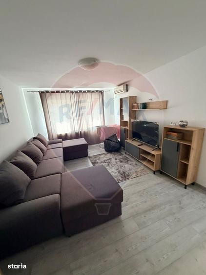 Apartament cu 2 camere decomandat în 1 Mai