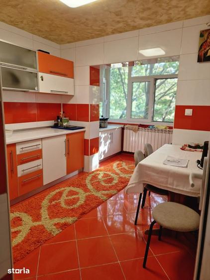 Apartament cu 3 camere în Cug