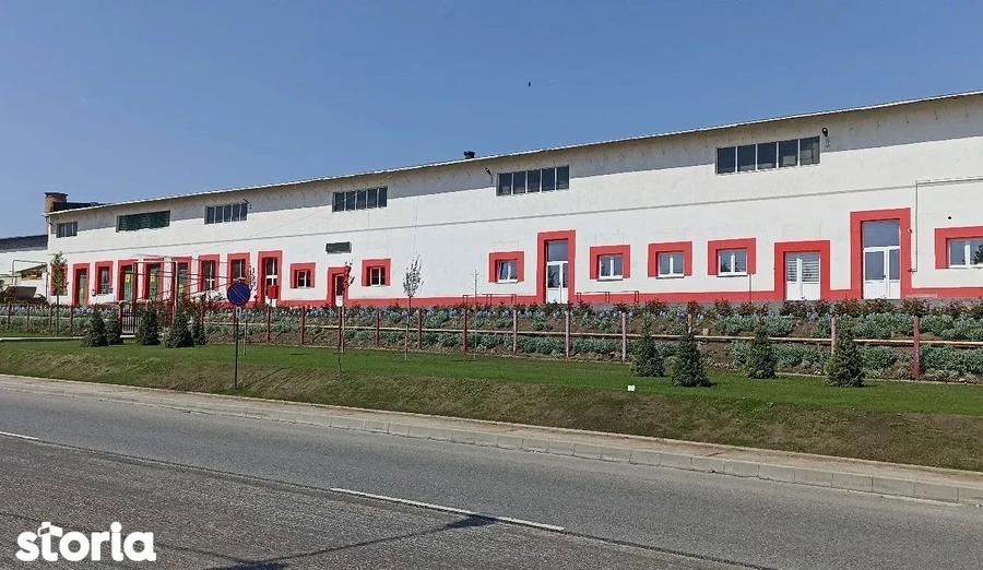 Spațiu comercial, de 10,379 mp, în Central