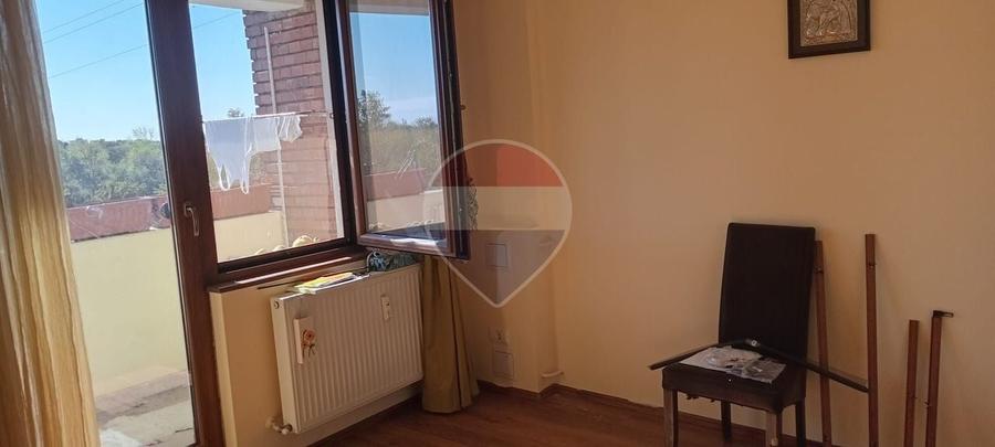 Apartament cu 2 camere semidecomandat în Polivalentă