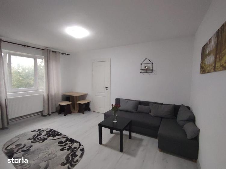 Apartament cu 2 camere semidecomandat în Central