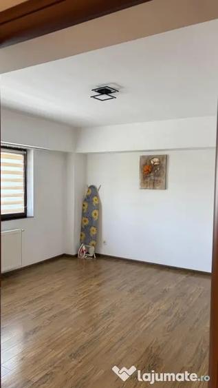 Apartament cu 2 camere decomandat în 9 Mai
