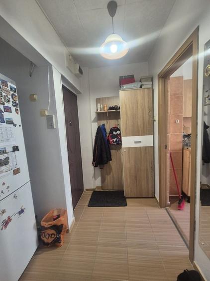 Apartament cu 2 camere semidecomandat în 1 Decembrie 1918