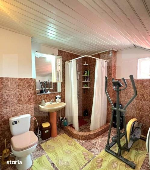 Apartament cu 6 camere decomandat în Central