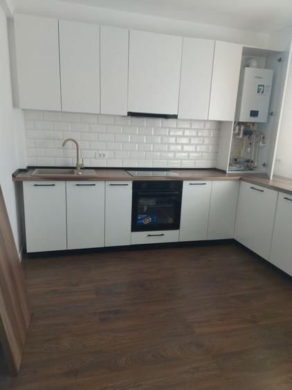 Casă cu 4 camere cu Teren 300 Mp în Central