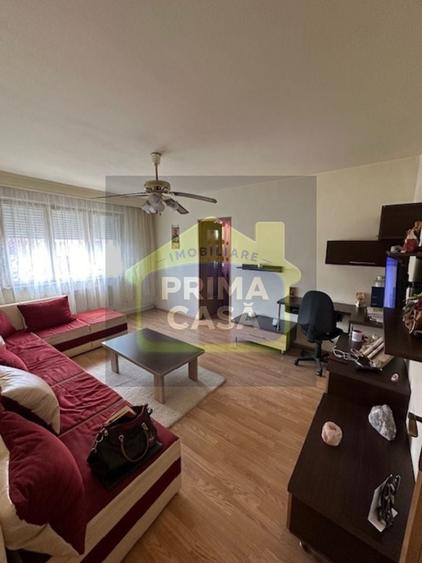 Apartament cu 2 camere nedecomandat, mobilat în Central
