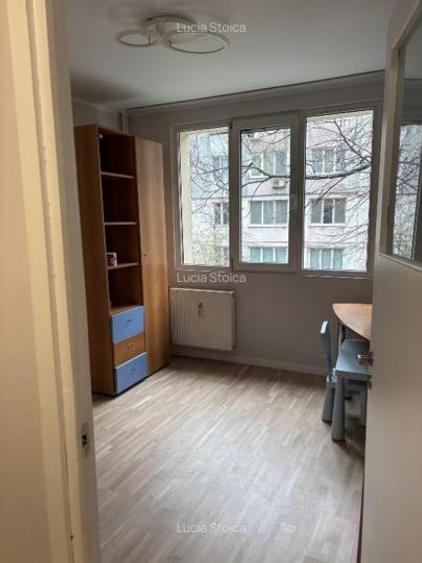Apartament cu 3 camere semidecomandat, mobilat în Drumul Taberei