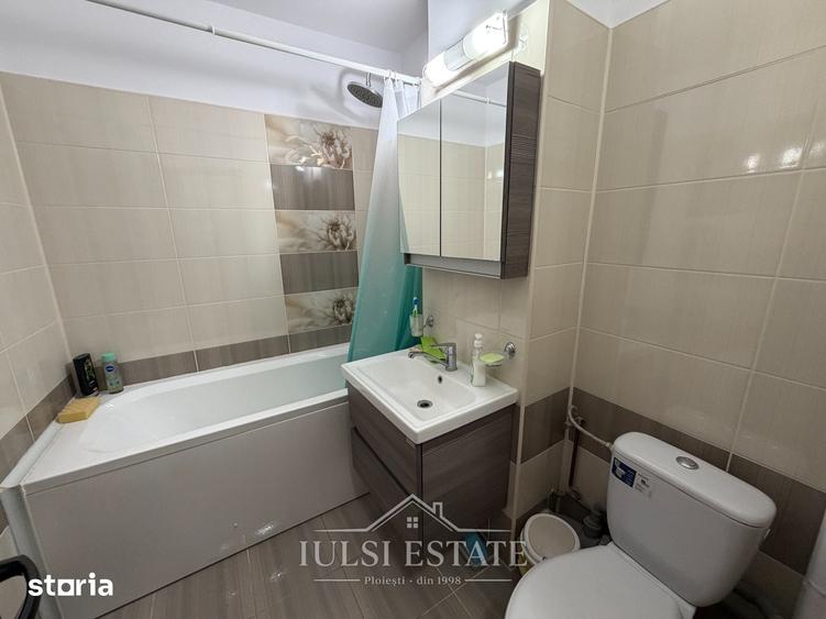 Apartament cu 3 camere în Republicii