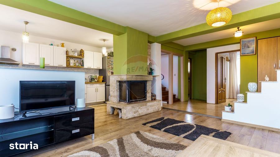 Casă cu 5 camere cu Teren 861 Mp în Apahida