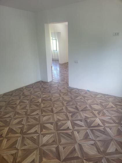 Casă cu 4 camere cu Teren 300 Mp în Năvodari