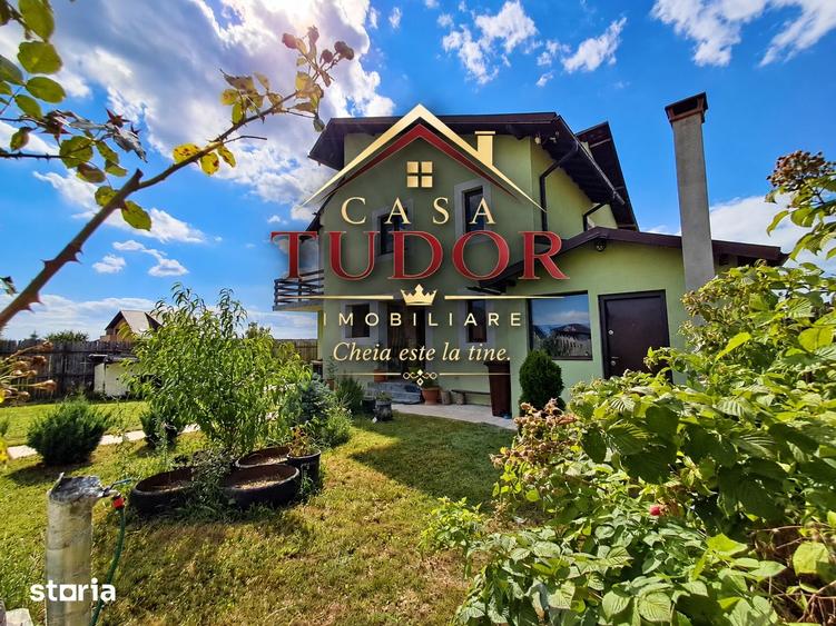 Casă cu 5 camere cu Teren 500 Mp în Războieni