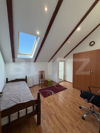 Apartament cu 3 camere semidecomandat, mobilat în Mănăștur
