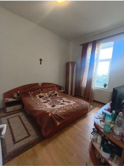 Duplex cu 4 camere cu Canalizare în Peninsula