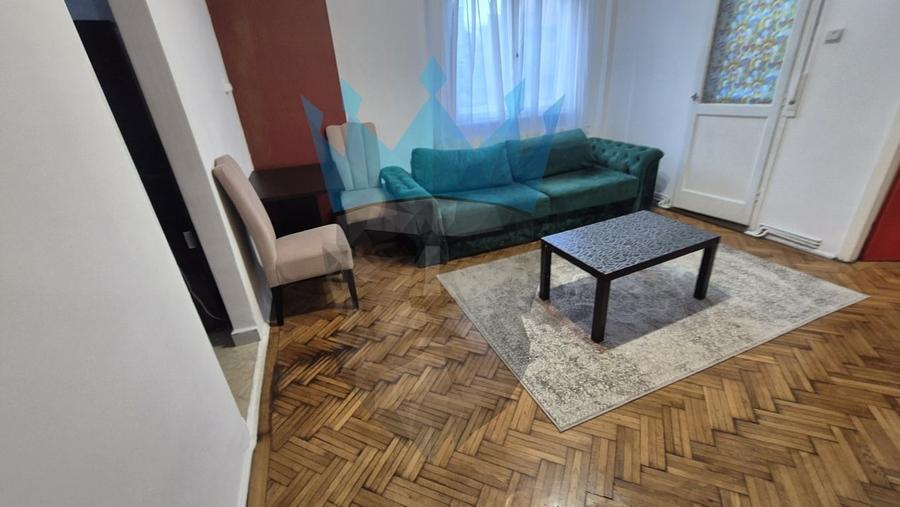 Apartament cu 3 camere circular, mobilat în Calea Victoriei