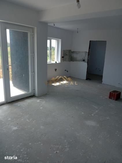 Casă cu 3 camere cu Teren 383 Mp în Vidra