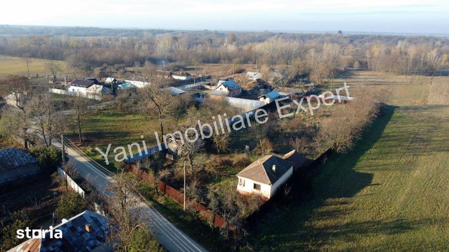 Casă cu 3 camere cu Teren 3378 Mp în Bârla