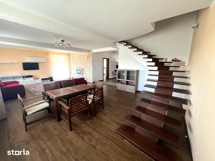 Casă cu 5 camere cu Teren 1250 Mp în Sud