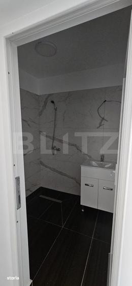 Spațiu comercial, de 2,351 mp, în Domnești