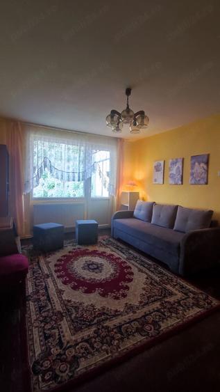Apartament cu 2 camere nedecomandat în Centrul Civic