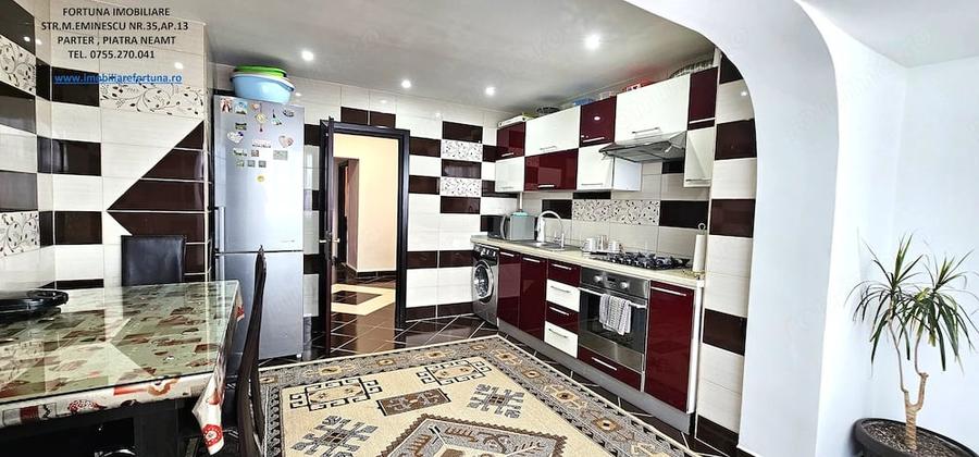 Apartament 3 camere decomandate, cu boxa si loc parcare, zona 1 Mai - 16