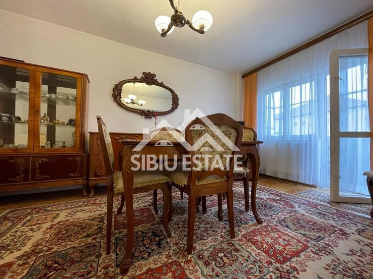 Apartament cu 2 camere decomandat, mobilat în Calea Dumbrăvii
