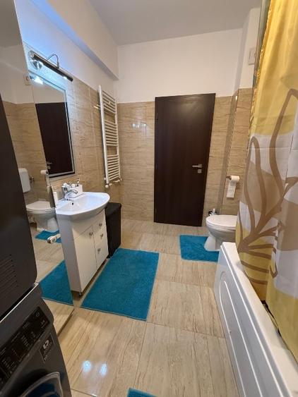Apartament cu 2 camere decomandat, mobilat în Central