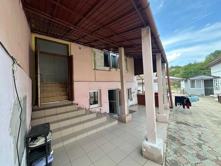 Casă cu Teren 15000 Mp în Șeica Mare