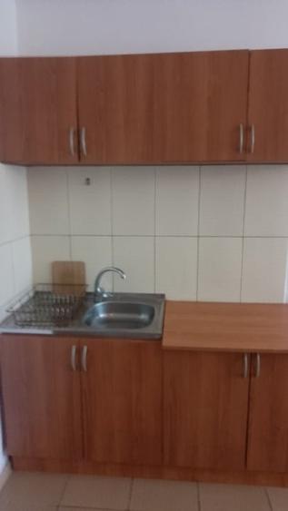 Garsonieră nedecomandată, mobilată în Gara