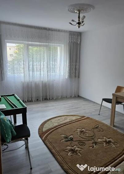 Apartament cu 3 camere decomandat în Obcini