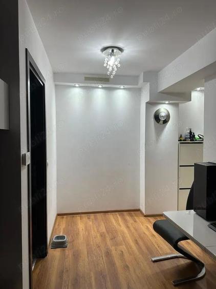 Apartament cu 2 camere semidecomandat, mobilat în Titan