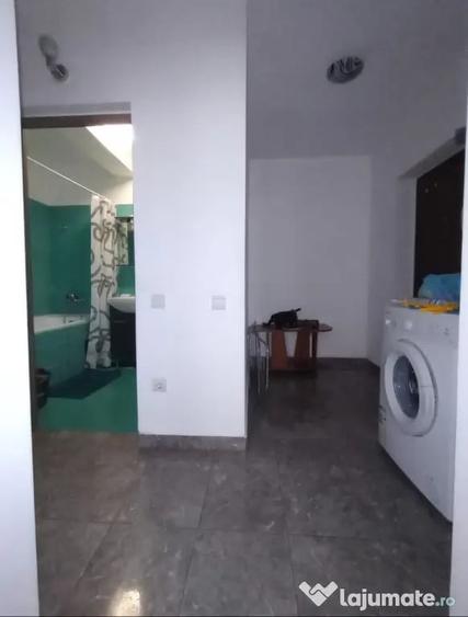 Apartament cu 2 camere decomandat în Florești